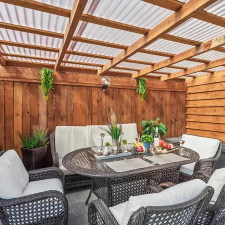 Wasserblick - Garten - Design - Netflix - Edelharz * Thale